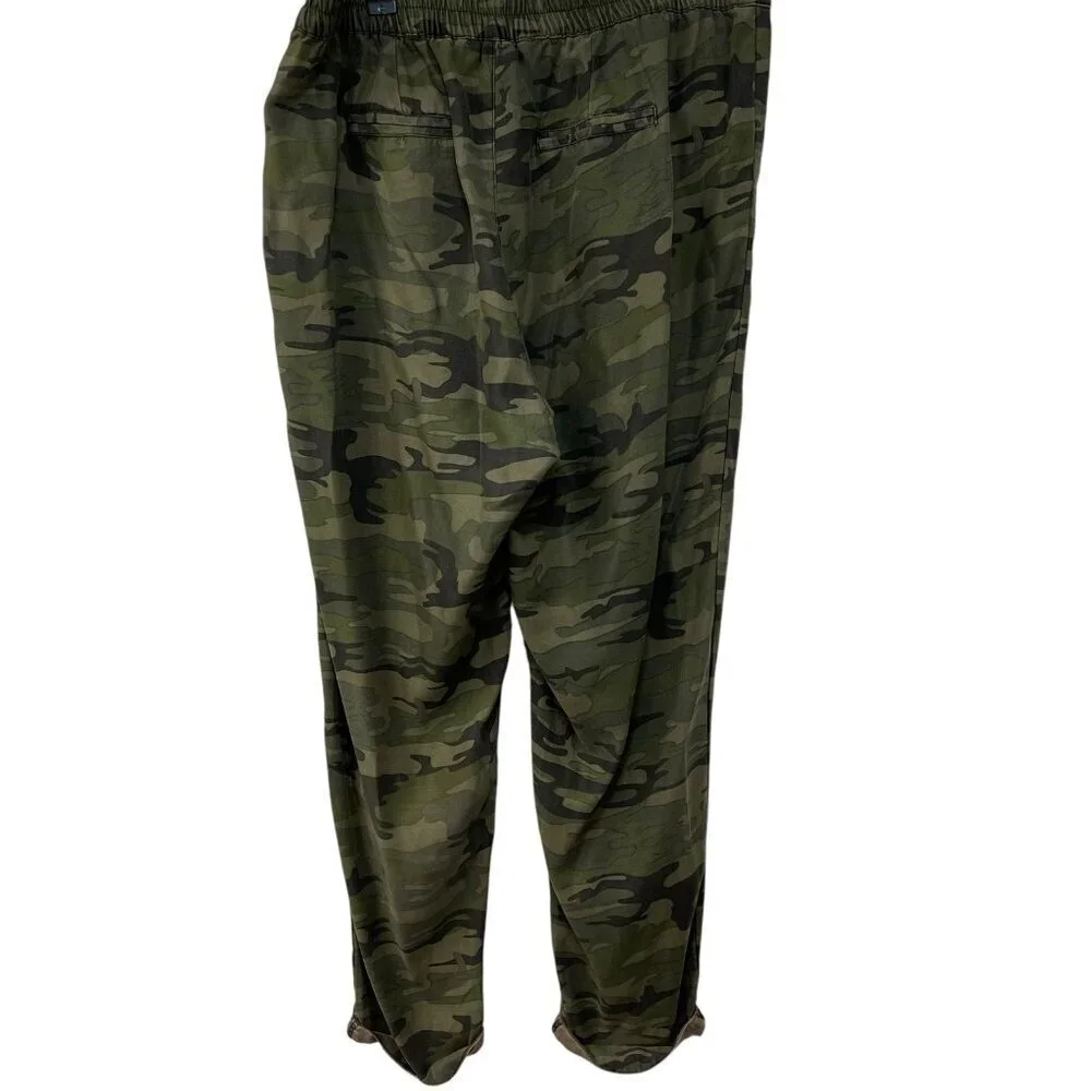 Soft Surroundings Camo Pant Size Medium Tencel Zip Pockets Straight Cuff Leg - Picture 5 of 6